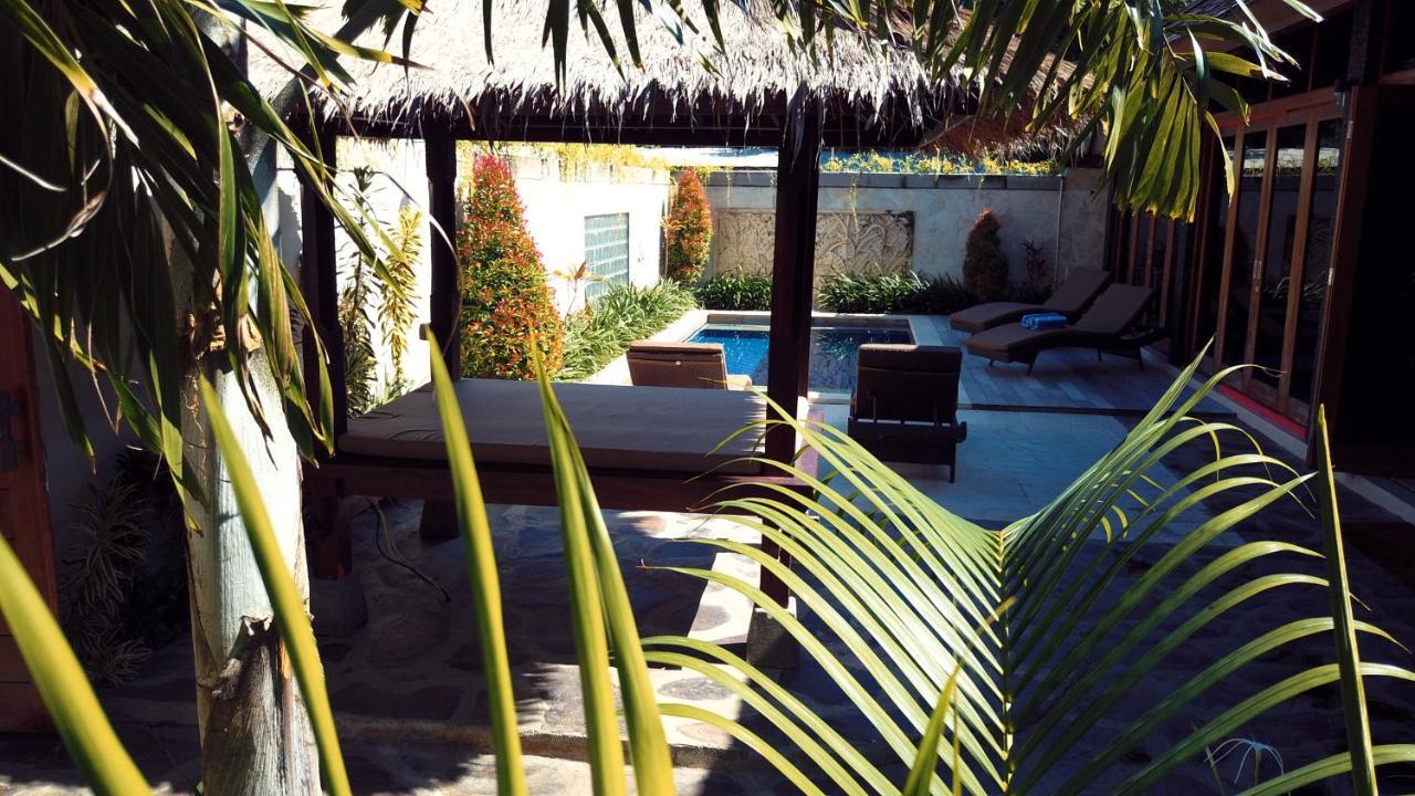 Gili Palms Villas Гілі-Траванган Екстер'єр фото